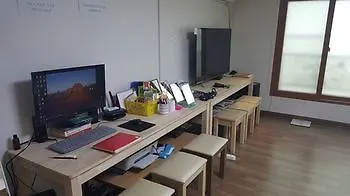Happy Tree Guesthouse - Hostel Seul